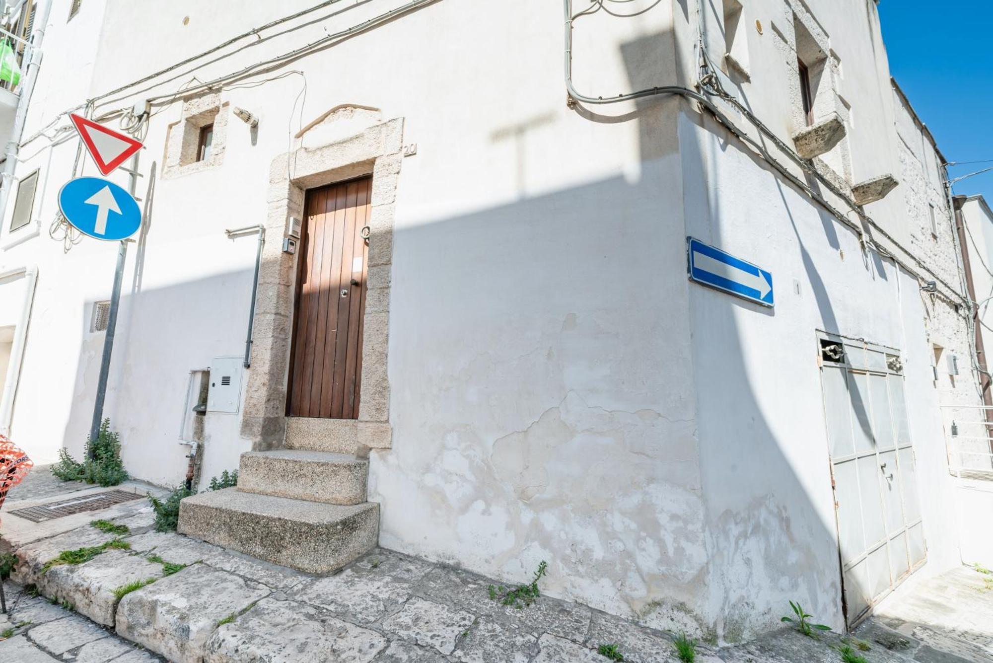 Casa Colombo & Casa Scipione By Rentbeat Hotel Ostuni Exterior photo